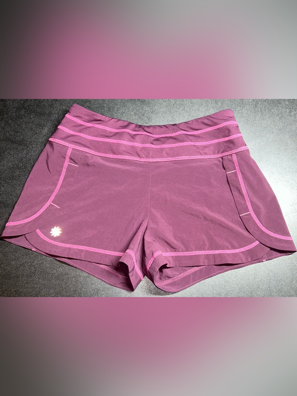 Athleta Women’s Size S Stability Running Gym Athletic in Burgundy Shorts